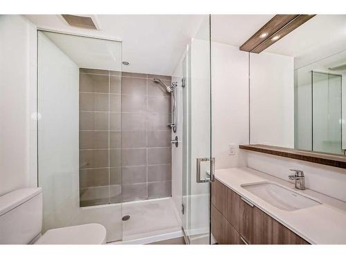 604-128 2 Street Sw, Calgary, AB - Indoor Photo Showing Bathroom