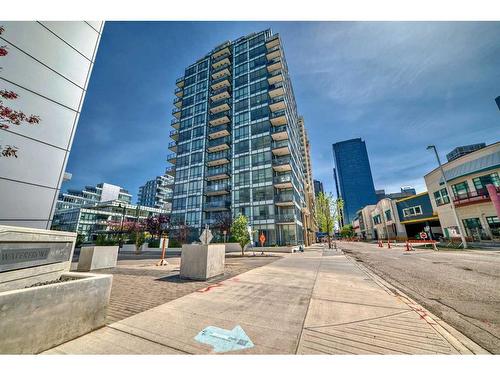 604-128 2 Street Sw, Calgary, AB - Outdoor