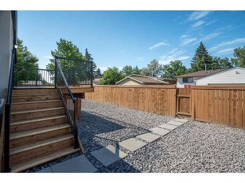 108 Rundlefield Close Ne, Calgary, AB - Outdoor