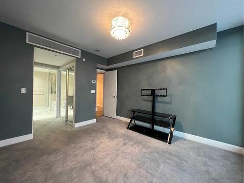 306-510 6 Avenue Se, Calgary, AB - Indoor Photo Showing Other Room