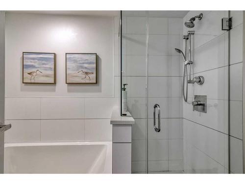 554-222 Riverfront Avenue Sw, Calgary, AB - Indoor Photo Showing Bathroom