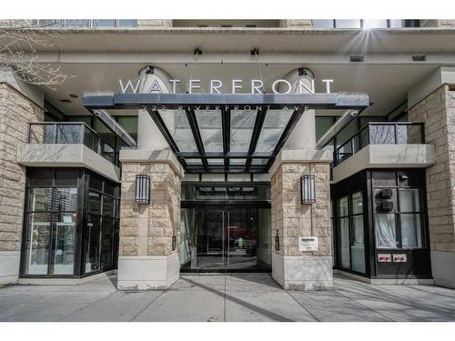 554-222 Riverfront Avenue Sw, Calgary, AB - Outdoor With Balcony