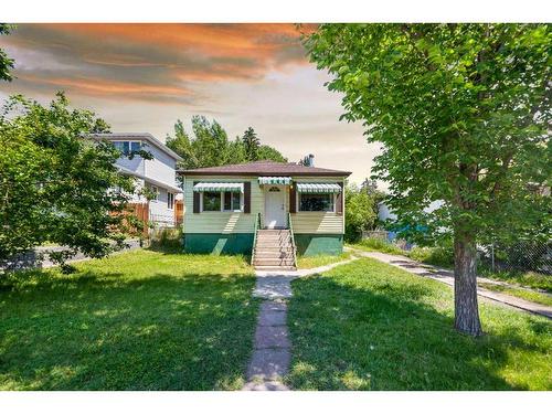 1724 28 Street Sw, Calgary, AB - Outdoor