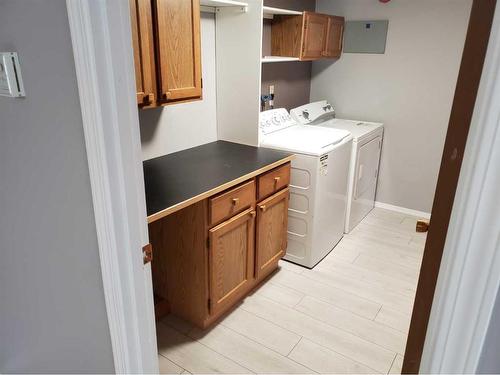 1-1603 16 Avenue Sw, Calgary, AB - Indoor Photo Showing Laundry Room