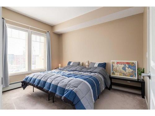 318-10 Mahogany Mews Se, Calgary, AB - Indoor Photo Showing Bedroom