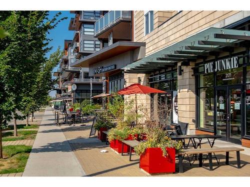 318-10 Mahogany Mews Se, Calgary, AB - Outdoor With Balcony