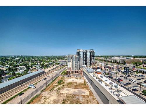 1701-8880 Horton Road Sw, Calgary, AB - Outdoor With View