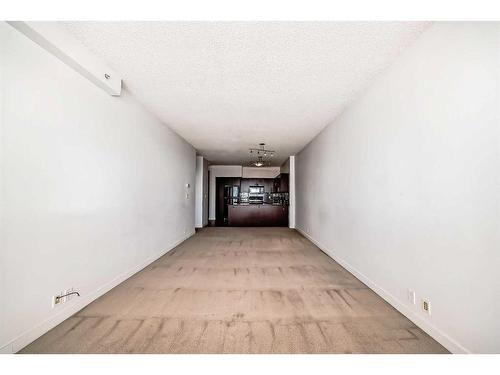 1701-8880 Horton Road Sw, Calgary, AB - Indoor Photo Showing Other Room