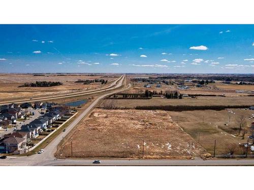 . Se Corner Of East Lakeview Road And East Merganser, Chestermere, AB 