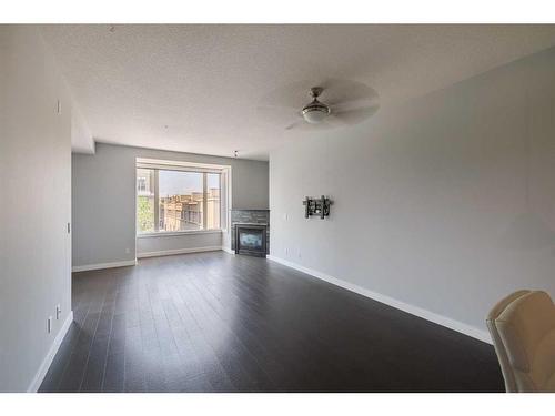 305-1000 Centre Avenue Ne, Calgary, AB - Indoor