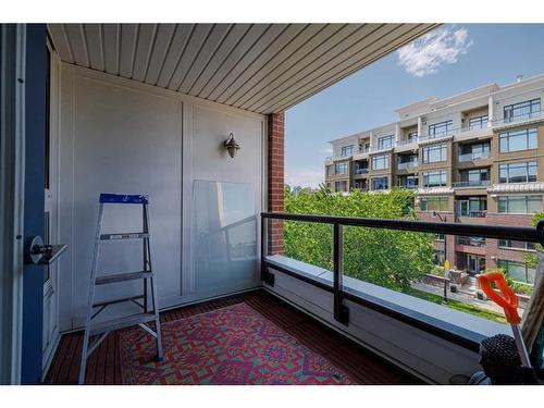 305-1000 Centre Avenue Ne, Calgary, AB - Outdoor With Balcony With Exterior