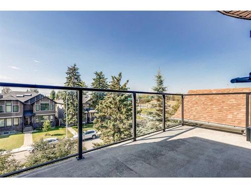 2442 32 Avenue Sw, Calgary, AB - Outdoor With Balcony