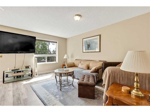 166 Harvest Rose Circle Ne, Calgary, AB - Indoor Photo Showing Living Room