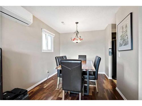 11035 24 Street Sw, Calgary, AB - Indoor Photo Showing Dining Room