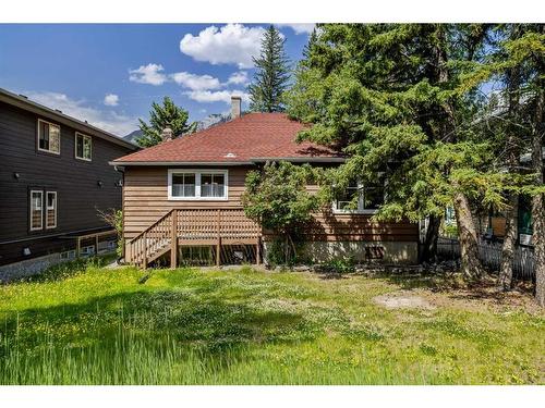 404 Otter Street, Banff, AB - Outdoor