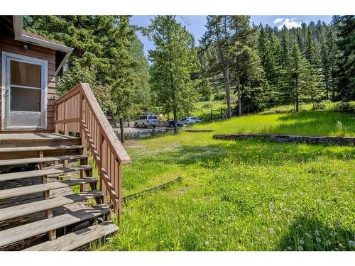 404 Otter Street, Banff, AB - Outdoor