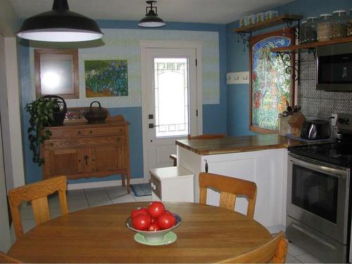 3948 43 Avenue, Red Deer, AB - Indoor Photo Showing Dining Room