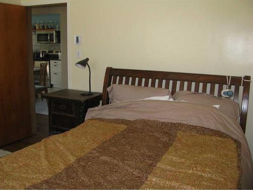 3948 43 Avenue, Red Deer, AB - Indoor Photo Showing Bedroom