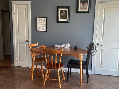 1196 16 Avenue, Didsbury, AB - Indoor Photo Showing Dining Room