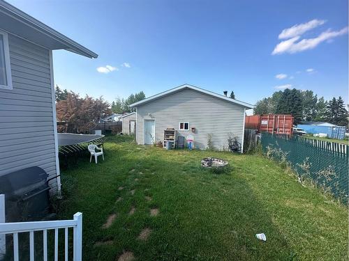 1196 16 Avenue, Didsbury, AB - Outdoor With Exterior