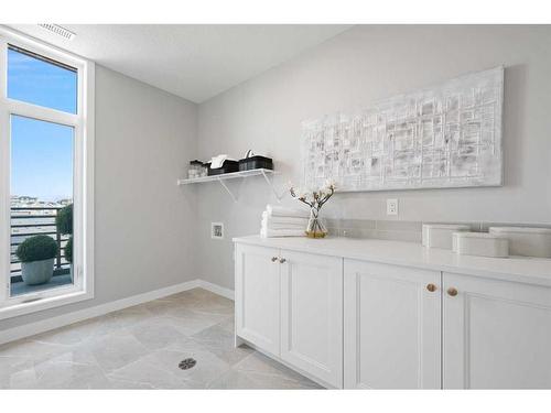 302-180 Marina Cove Se, Calgary, AB - Indoor Photo Showing Other Room