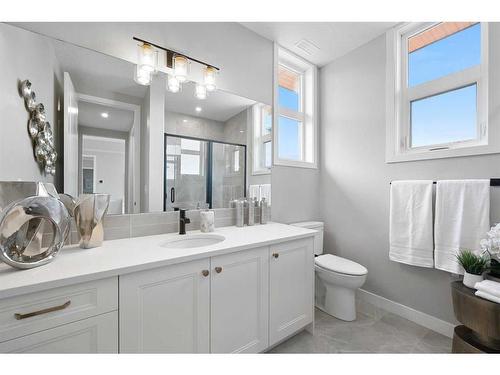 302-180 Marina Cove Se, Calgary, AB - Indoor Photo Showing Bathroom