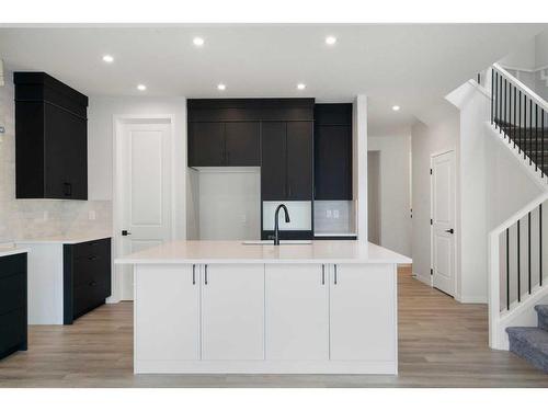 49 Royston Terrace Nw, Calgary, AB - Indoor Photo Showing Kitchen