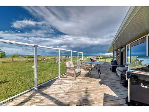 265168 Range Road 44, Rural Rocky View County, AB - Indoor Photo Showing Bedroom