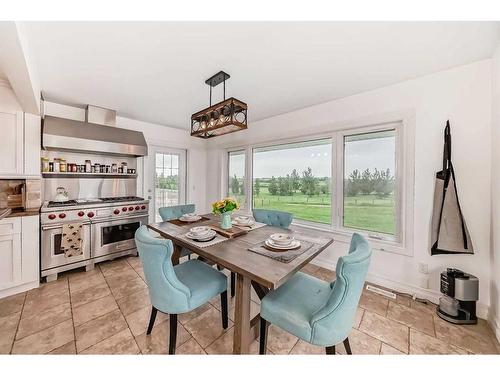 265168 Range Road 44, Rural Rocky View County, AB - Indoor Photo Showing Dining Room