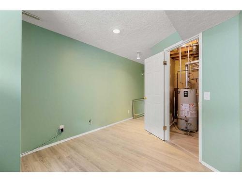 71 Applemead Court Se, Calgary, AB - Indoor Photo Showing Other Room
