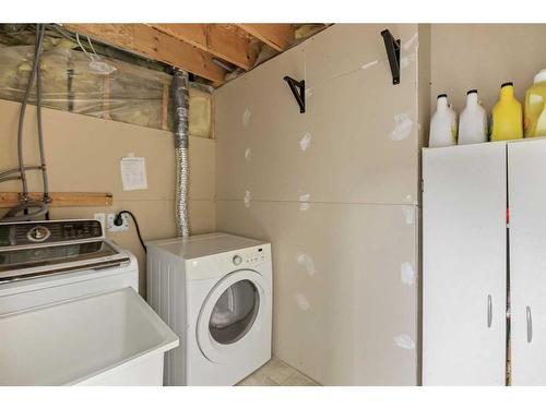 71 Applemead Court Se, Calgary, AB - Indoor Photo Showing Laundry Room