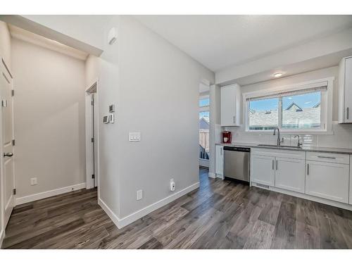 116 Carrington Boulevard Nw, Calgary, AB - Indoor Photo Showing Kitchen