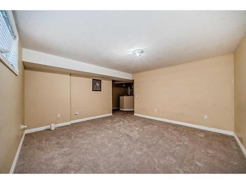 15 Saddleland Drive Ne, Calgary, AB - Indoor Photo Showing Other Room