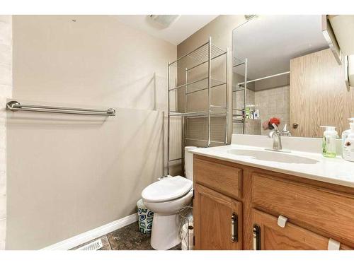36 Sunvale Mews Se, Calgary, AB - Indoor Photo Showing Bathroom