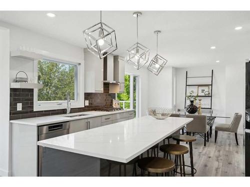 212 Edgebrook Gardens Nw, Calgary, AB - Indoor