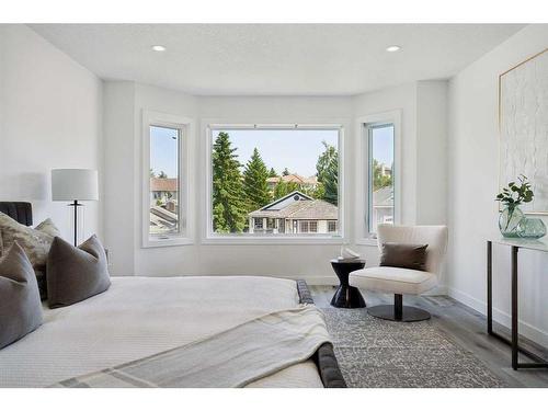 212 Edgebrook Gardens Nw, Calgary, AB - Indoor Photo Showing Bedroom