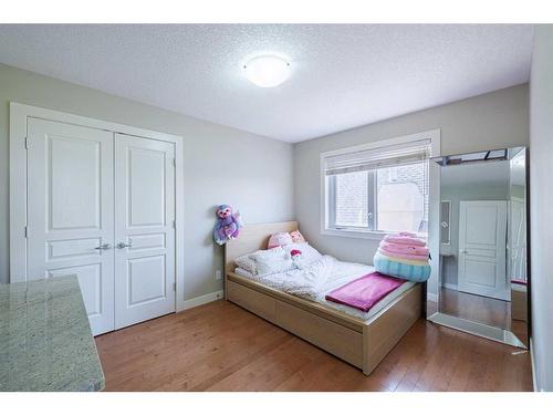 68 Tuscany Glen Road Nw, Calgary, AB - Indoor Photo Showing Bedroom