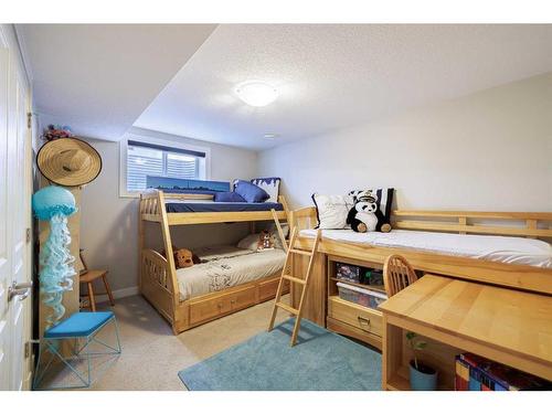 68 Tuscany Glen Road Nw, Calgary, AB - Indoor Photo Showing Bedroom