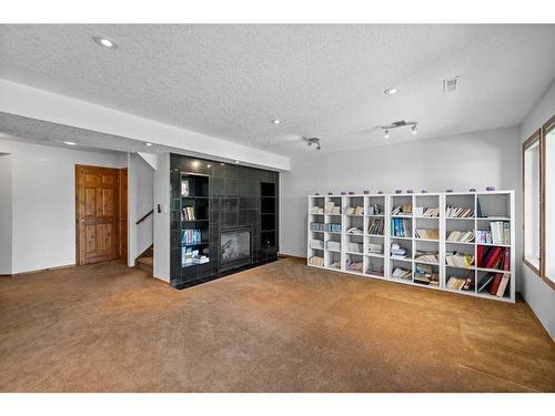 128 Tuscany Ravine Terrace Nw, Calgary, AB - Indoor Photo Showing Other Room