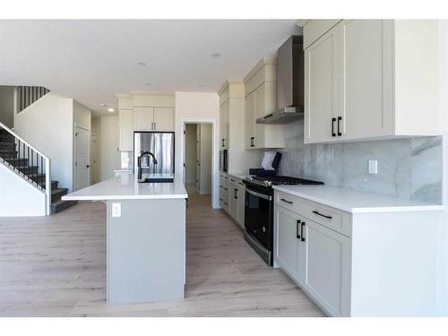 20 Corner Glen Road Ne, Calgary, AB - Indoor Photo Showing Kitchen With Stainless Steel Kitchen With Upgraded Kitchen