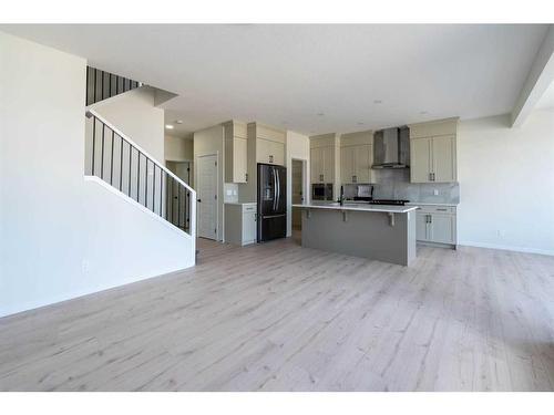 20 Corner Glen Road Ne, Calgary, AB - Indoor Photo Showing Kitchen