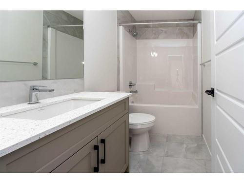 20 Corner Glen Road Ne, Calgary, AB - Indoor Photo Showing Bathroom