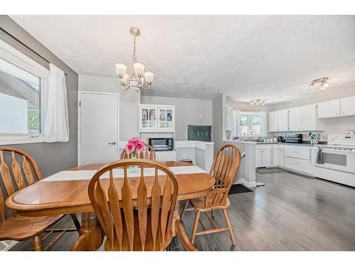 249 Acadia Drive Se, Calgary, AB - Indoor Photo Showing Dining Room