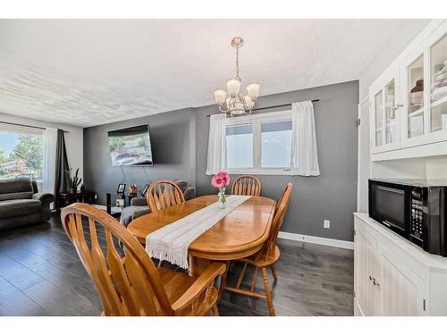 249 Acadia Drive Se, Calgary, AB - Indoor Photo Showing Dining Room