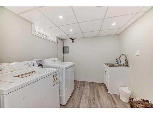 249 Acadia Drive Se, Calgary, AB - Indoor Photo Showing Laundry Room