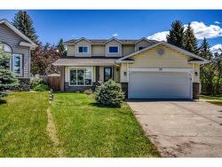 52 Wood Valley Rise SW Calgary, AB T2W 5S6