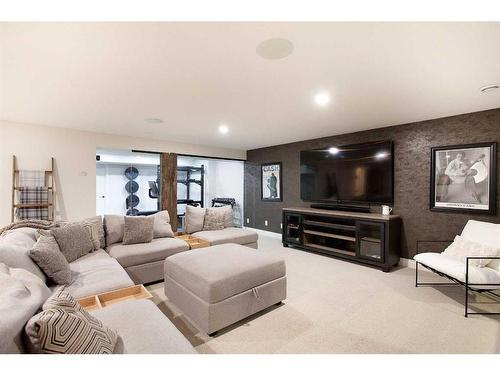 1149 Coopers Drive Sw, Airdrie, AB - Indoor Photo Showing Living Room