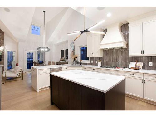 1149 Coopers Drive Sw, Airdrie, AB - Indoor Photo Showing Kitchen