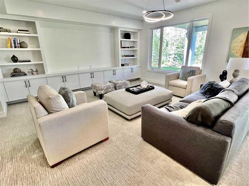 14 Rockcliff Terrace Nw, Calgary, AB - Indoor Photo Showing Living Room