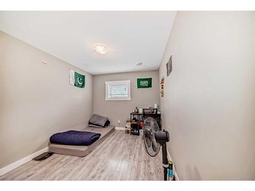 2608 Cherokee Drive Nw, Calgary, AB - Indoor